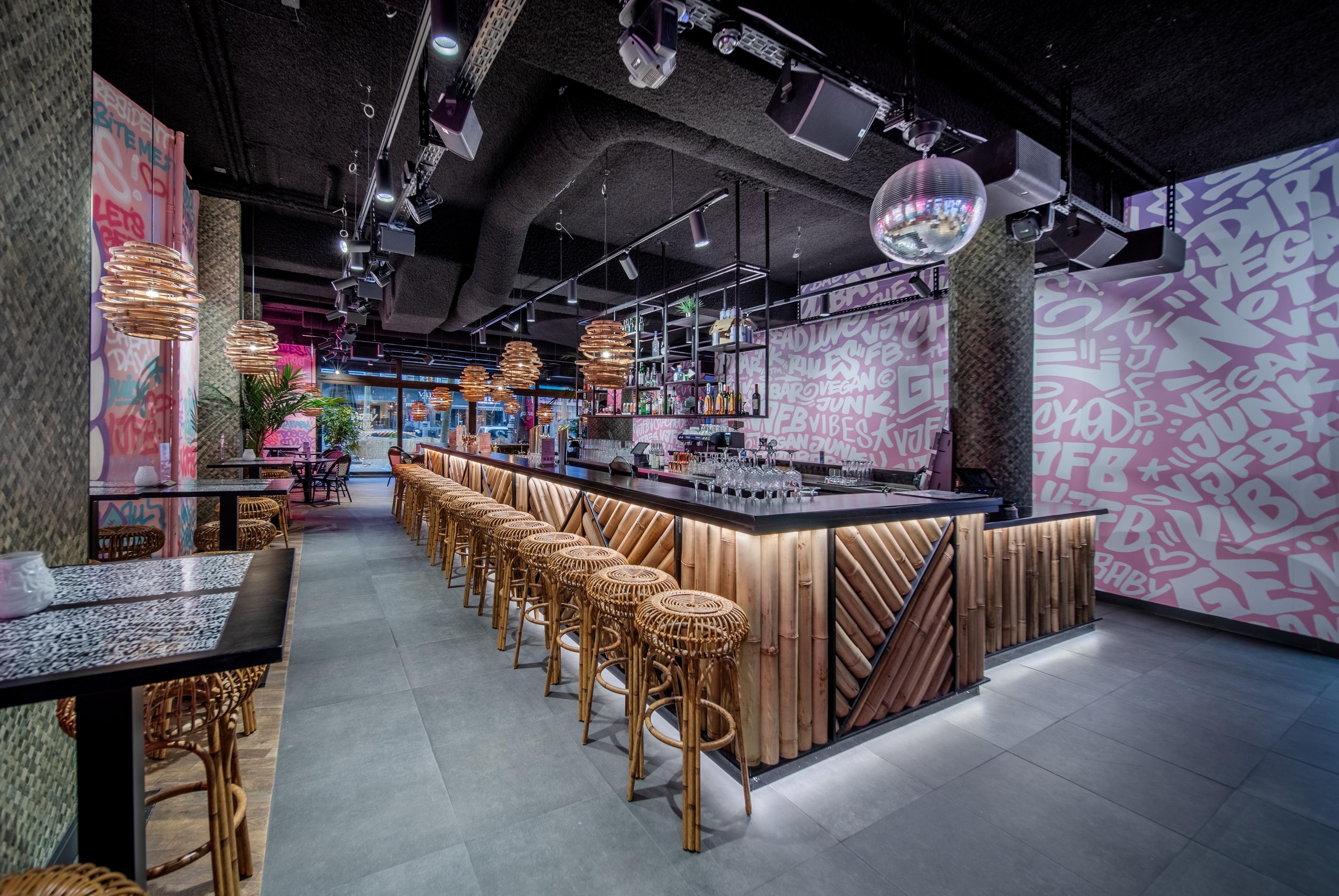 Acosorb - Vegan Junk Food Bar - DC3 Schwarz
