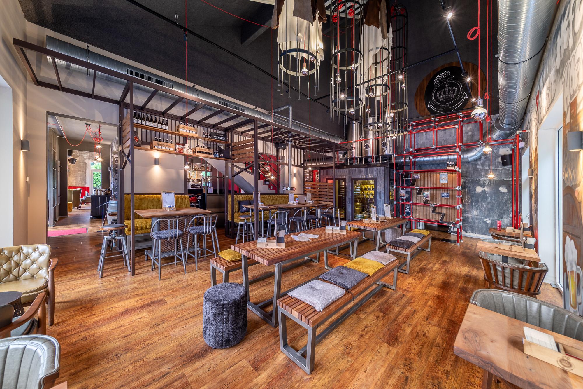 Wirtshaus Moers – Fugenlose Akustik mit DC3 in Oman Grey